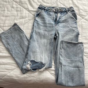 Pacsun light wash jeans. Size 25. Great condition, only worn a couple times!
